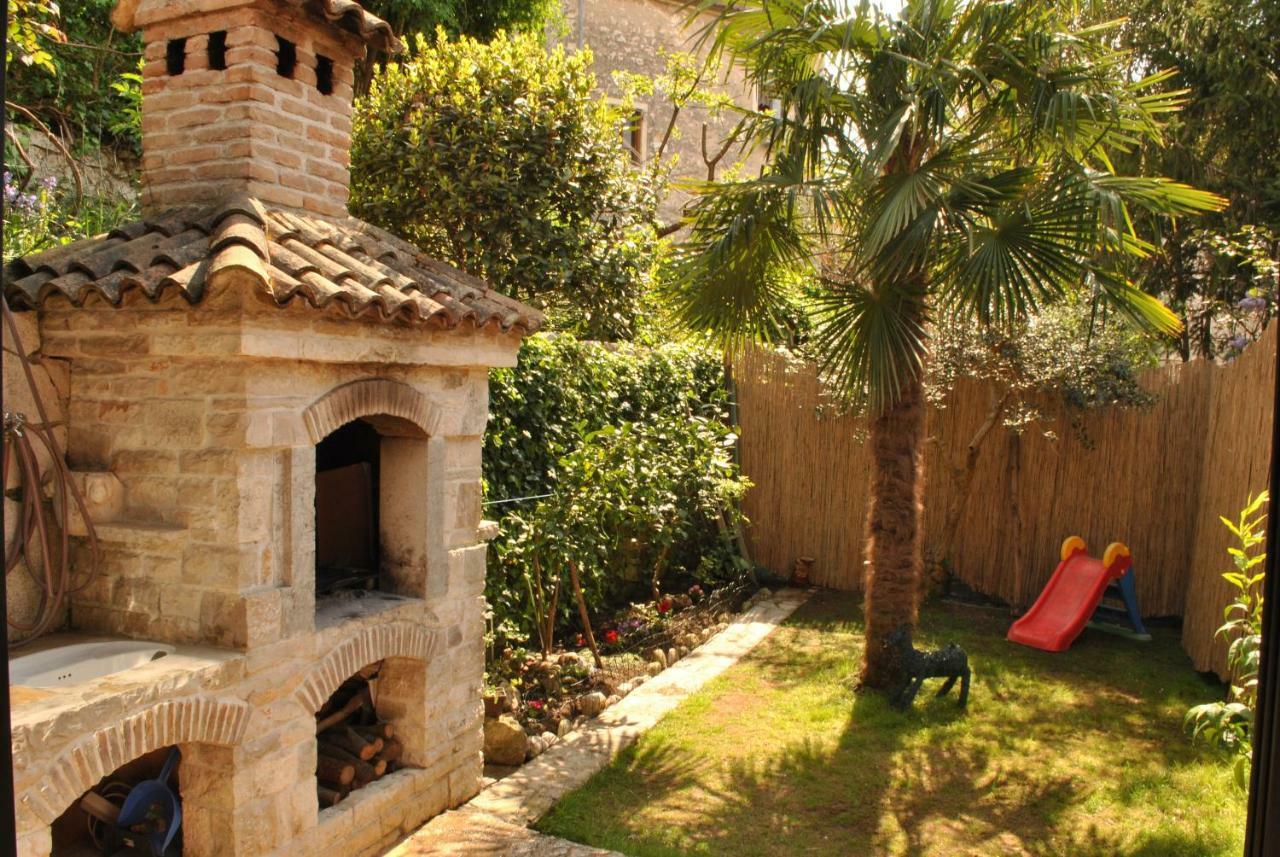 شقة Old Town Uspon بولا المظهر الخارجي الصورة